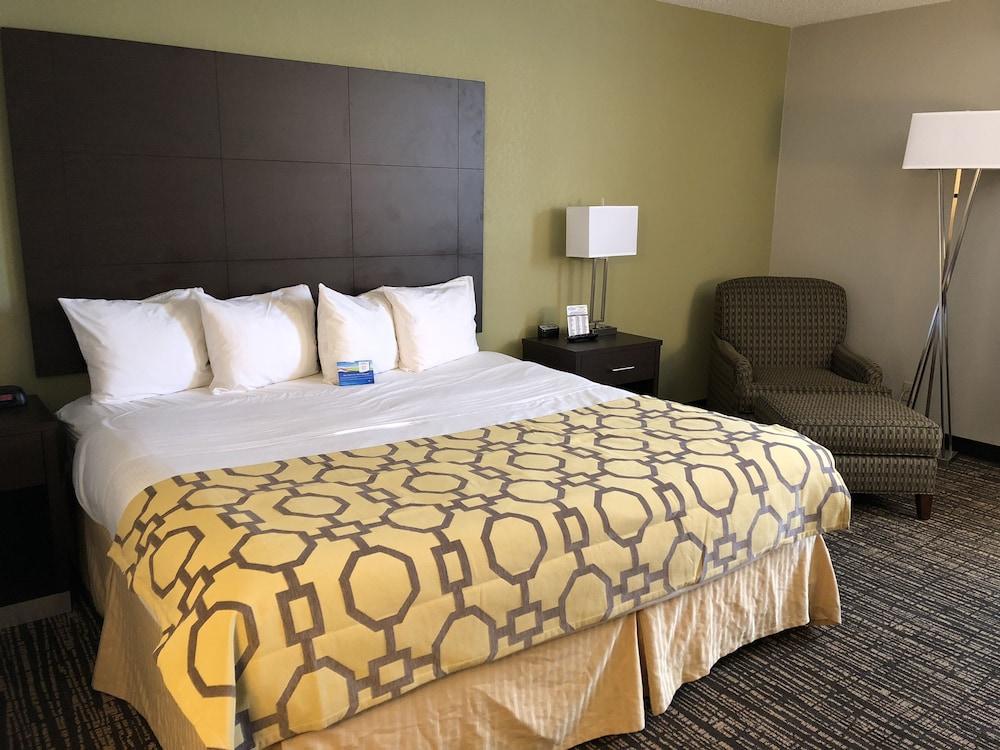 Baymont By Wyndham Washington Hotel Exterior foto