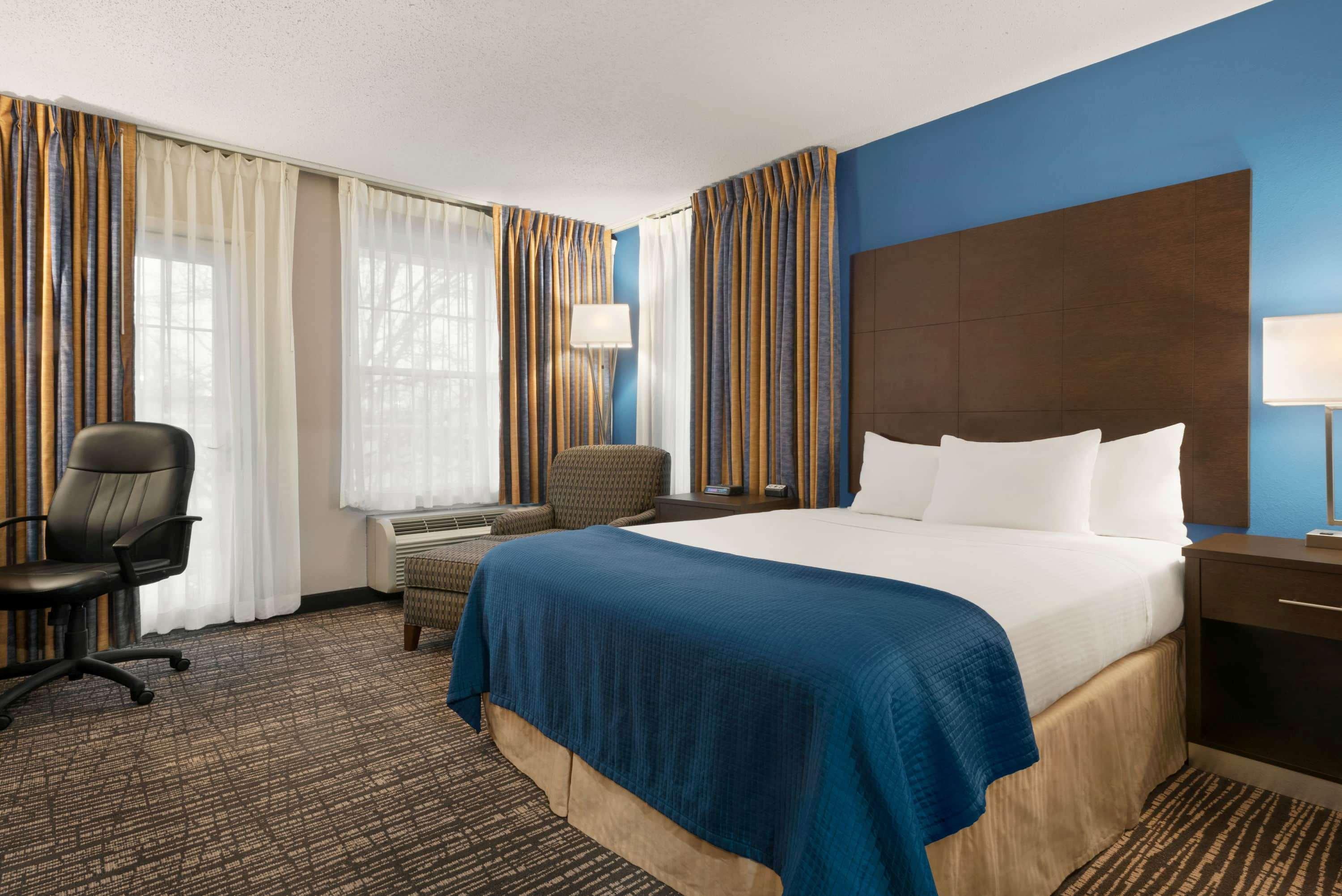 Baymont By Wyndham Washington Hotel Exterior foto