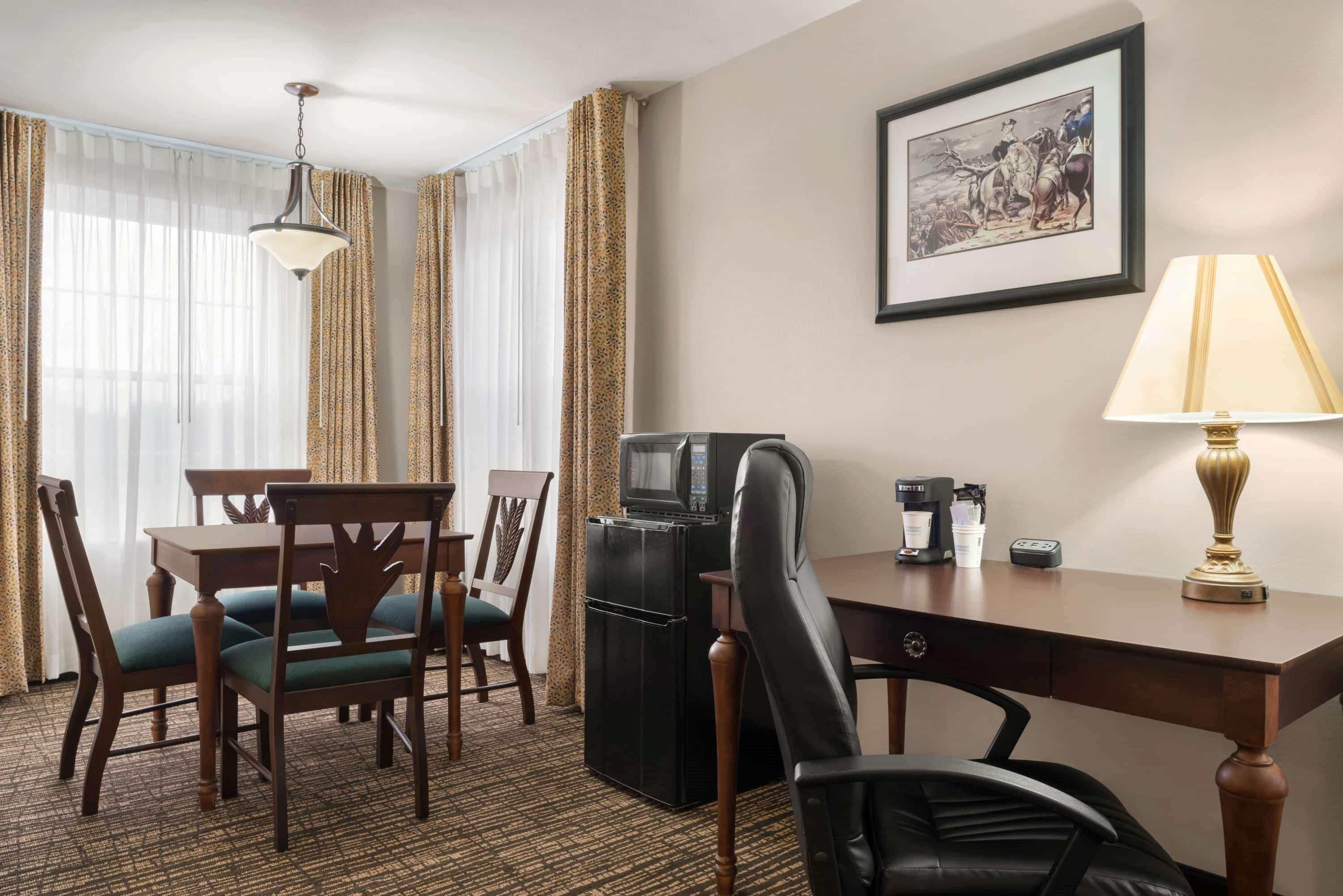 Baymont By Wyndham Washington Hotel Exterior foto